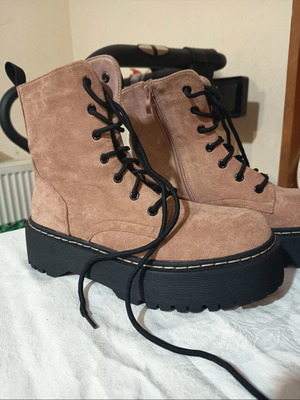 Women's ankle boots new, size 39, pink