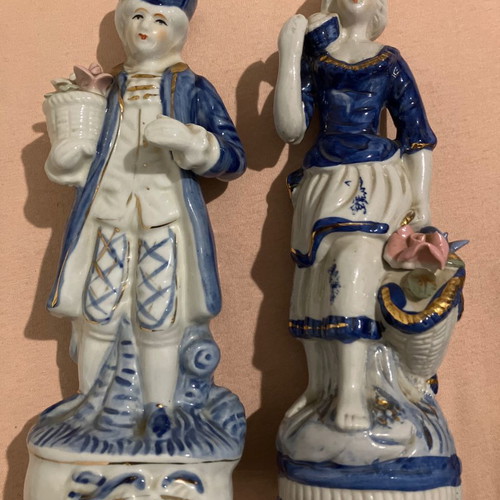 Vintage porcelain figurines used, set of 4, one broken