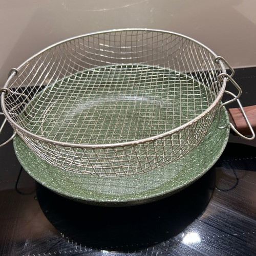 Frying pan basket like new, metal mesh 25cm