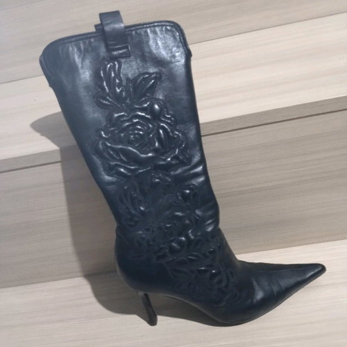 Roberto Cavalli boots with embroidered rose, black, used, size 39