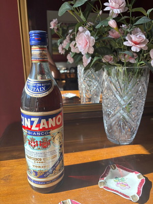 Cinzano Bianco Vermouth 1L sealed vintage bottle from Italy