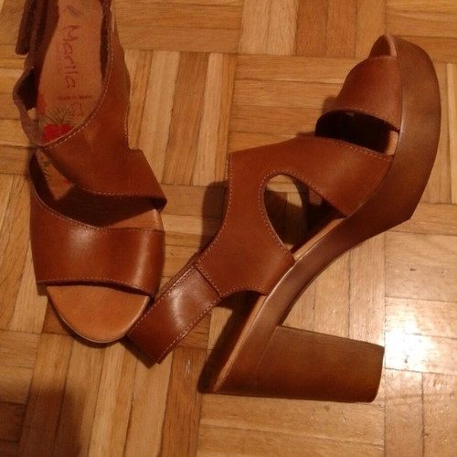 Marila leather sandals size 40 like new, brown