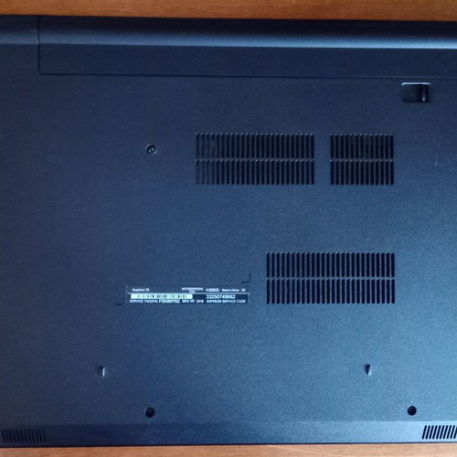 Dell Inspiron 3576 laptop i5 8250U 8GB RAM 750GB HDD AMD Radeon 520