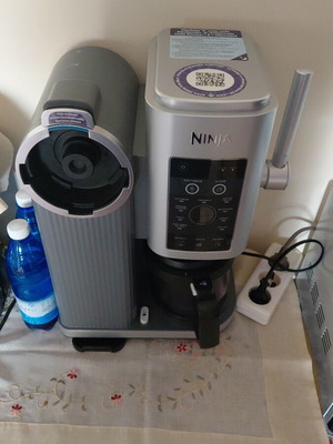Ninja Creami Scoop & Swirl ice cream maker 480ml like new NC701EU
