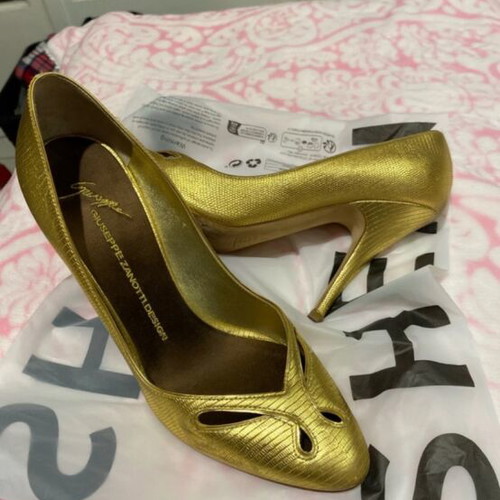 Giuseppe Zanotti Zambi Snake Eyes gold leather heels like new
