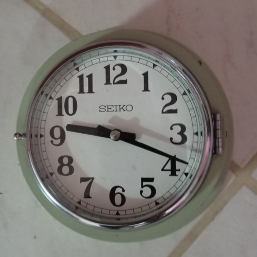 Seiko 24 V Ship Wall Clock like new, collectible