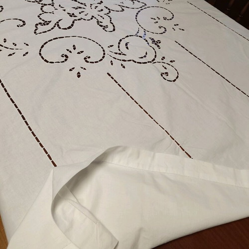 Handmade cutwork curtain like new 150x170 without tape