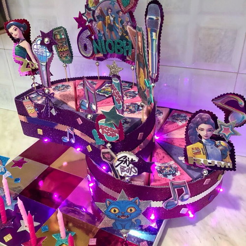 Huntrix Saja Boys Paper Cake new with lighting and birthday candles