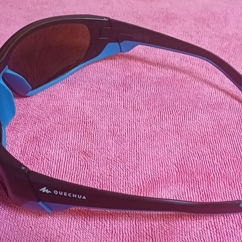 Quechua MH140 Hiking Sunglasses new, black and blue