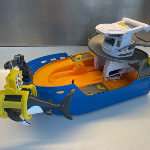 Dickie Toys fishing boat for sharks and Majorette truck used vehicles