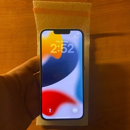 iPhone 13 like new, white, with 81% battery