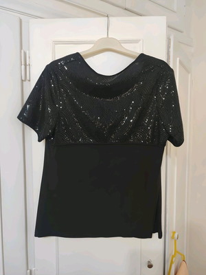 Marks & Spencer black embellished blouse like new, size XL