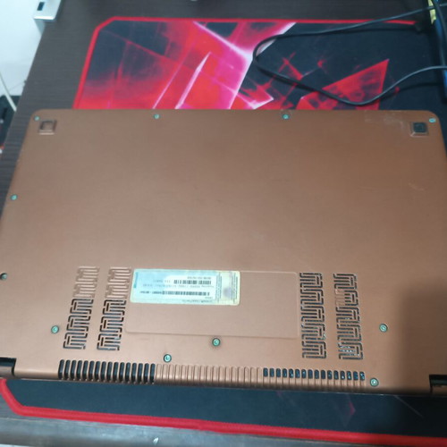 Lenovo IdeaPad U260 laptop used, Core i3, 4GB RAM, 120GB SSD