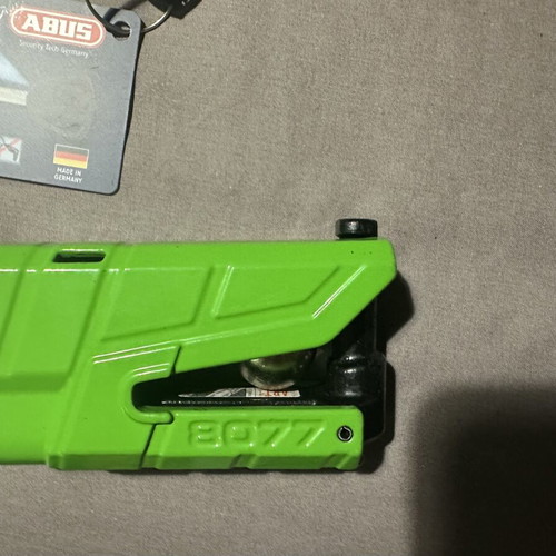 Abus Granit Detecto XPlus 8077 motorcycle lock like new, green