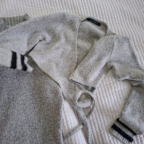 Pullover set with jacket like new