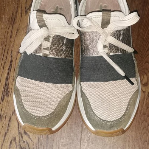 Tamaris sneakers used, athletic shoes size 39
