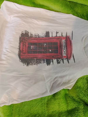 Women's Sleeveless Top like new, white and red, size M