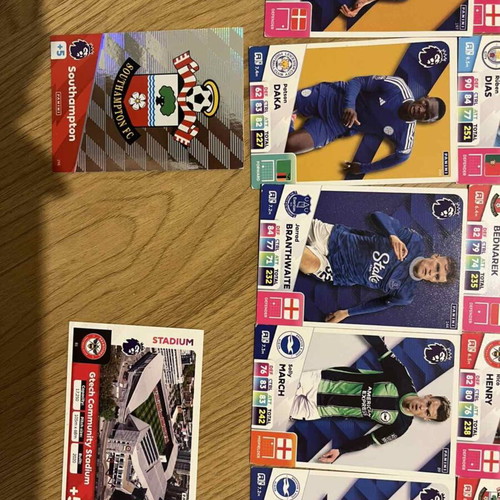 Adrenalyn XL 2025 Premier League cards pack of 17 like new