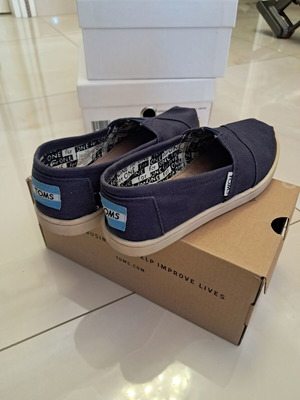 Toms Kids' Espadrilles Like New Blue Size 32