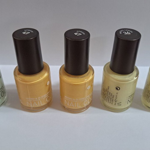 Korres Nail Polish Set Pastel Yellow, Pastel Green, Apricot new