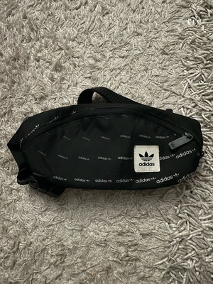 Τσαντάκι Adidas καινούργιο