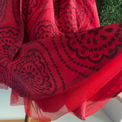 Red skirt like new midi with velvet patterns and glitter