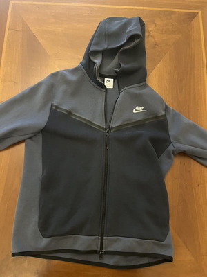 Nike Tech Fleece Hoodie used, size L
