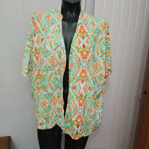 Summer shirt blouse multicolor size M like new