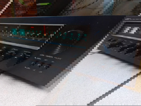 Hitachi SR 802