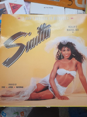 Sanitta I Don't Believe In Miracles vinyl record used, pop