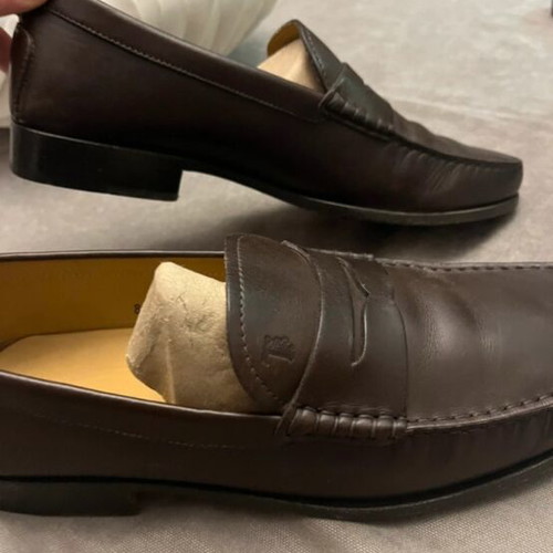 Tod’s men's brown leather loafers like new