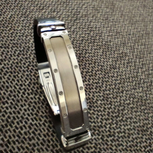 Handcuff new