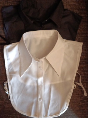 Fake shirt collars in white and black like new