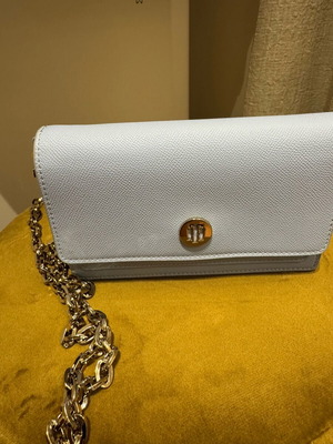 Tommy Hilfiger Crossbody Bag with Detachable Gold Chain, Like New