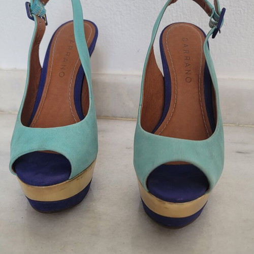 Carrano leather platform slingback heels turquoise and blue size 39 used