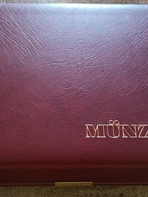 Leather case for 221 coins like new