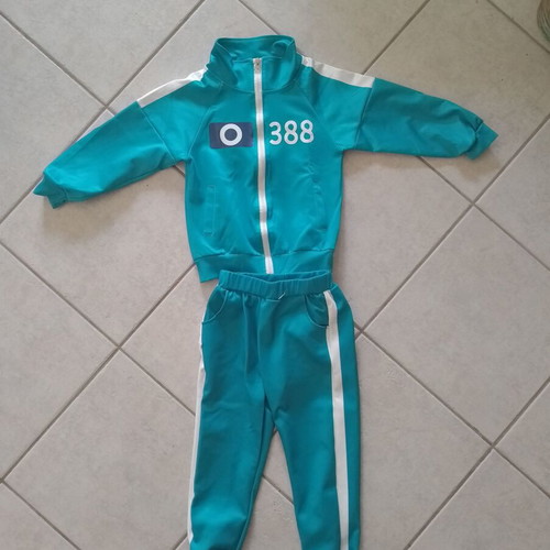 Squid Game carnival costume for kids like new, size 120