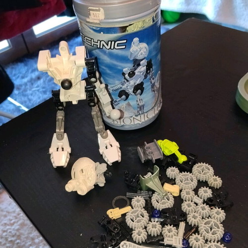 Bionicle Lego Technic collectible figures used, large pack (2001-2004)