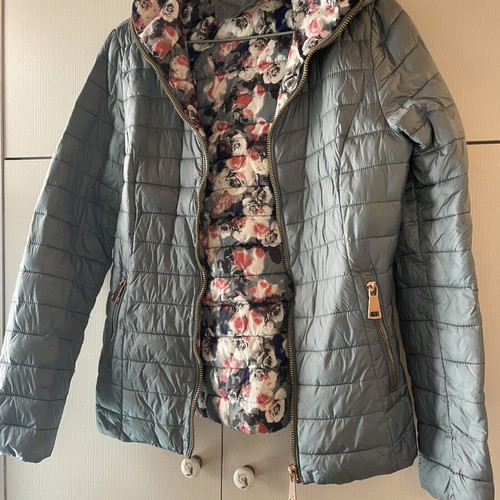 Jacket like new, very beautiful