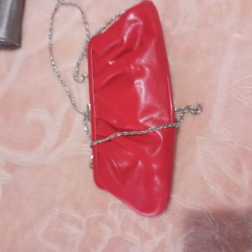 Handbag like new, red timeless design