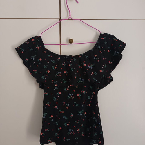 Tally Weijl blouse like new with floral off-shoulder design, size M