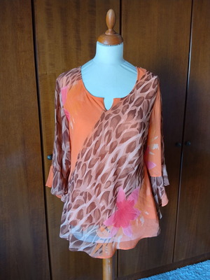 Sheer floral print tunic blouse XL used