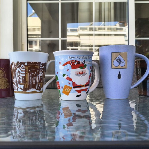 Mugs and coffee cups used, pack of 7 mugs and 4 cups including 3 Jacobs