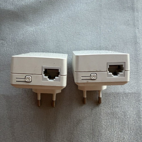 Power lines D-Link used with Fast Ethernet port and 200 Mbps speed