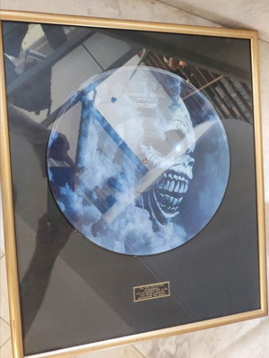 Iron Maiden rare award with picture disc in frame, new