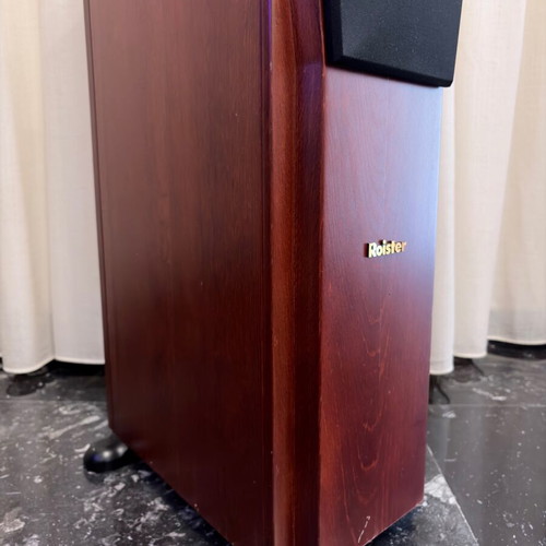 Roister Status 8 floor-standing speakers like new, solid beech wood