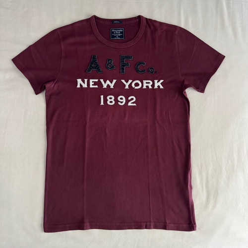 Abercrombie boys' t-shirts used, size XS, turquoise and burgundy, 9-10 years