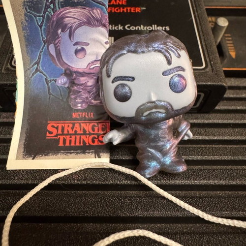Stranger Things Hopper Kinder Joy figurine new