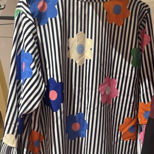 Floral top like new, size M/L, multicolored