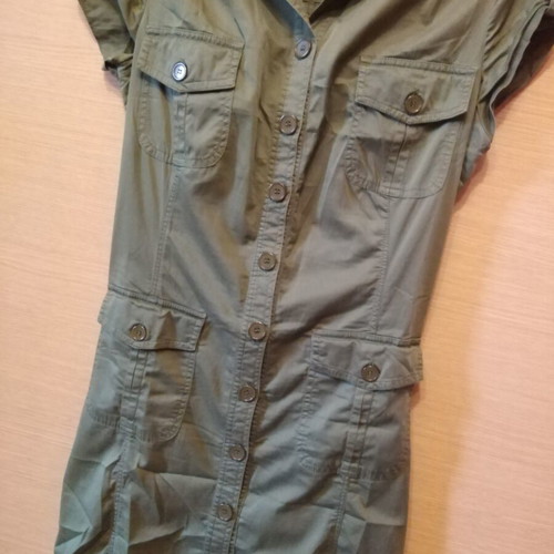 Lola khaki dress with buttons and belt, like new